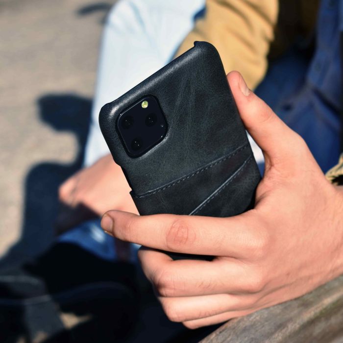 Casecentive Leather Wallet Back Case iPhone 12 Mini schwarz