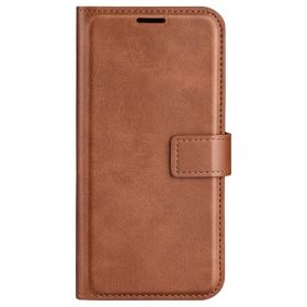 Casecentive Leder Wallet Hülle mit Verschluss iPhone 16 Pro hellbraun